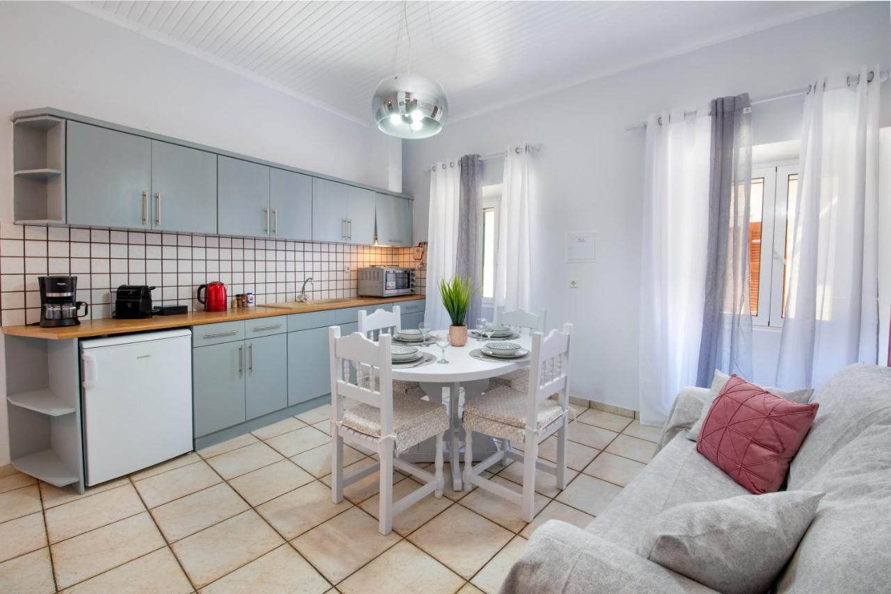 Paxos Center Gaios